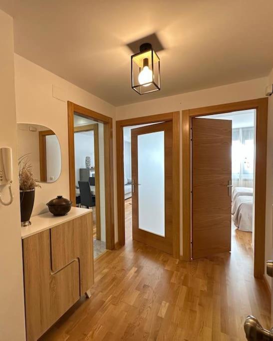 Studio 14 + Garaje Incluido. Nuevo, Elegante, Acogedor. Haro Exterior foto