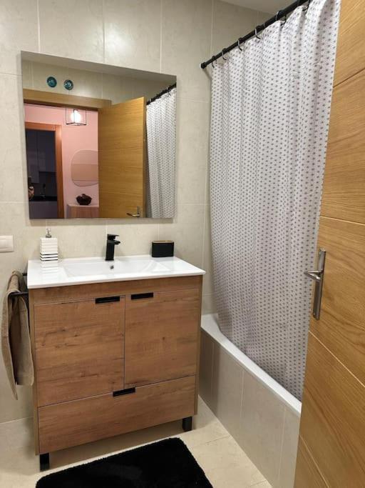 Studio 14 + Garaje Incluido. Nuevo, Elegante, Acogedor. Haro Exterior foto